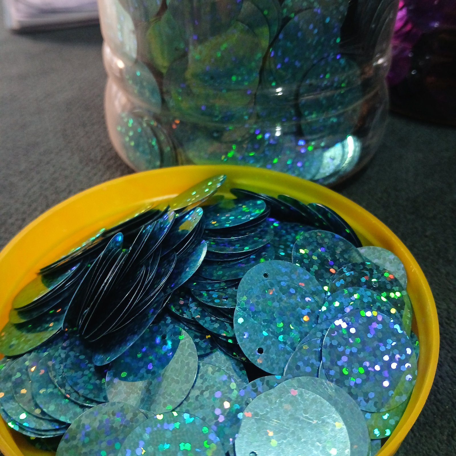 ليرات ورق ديسكو