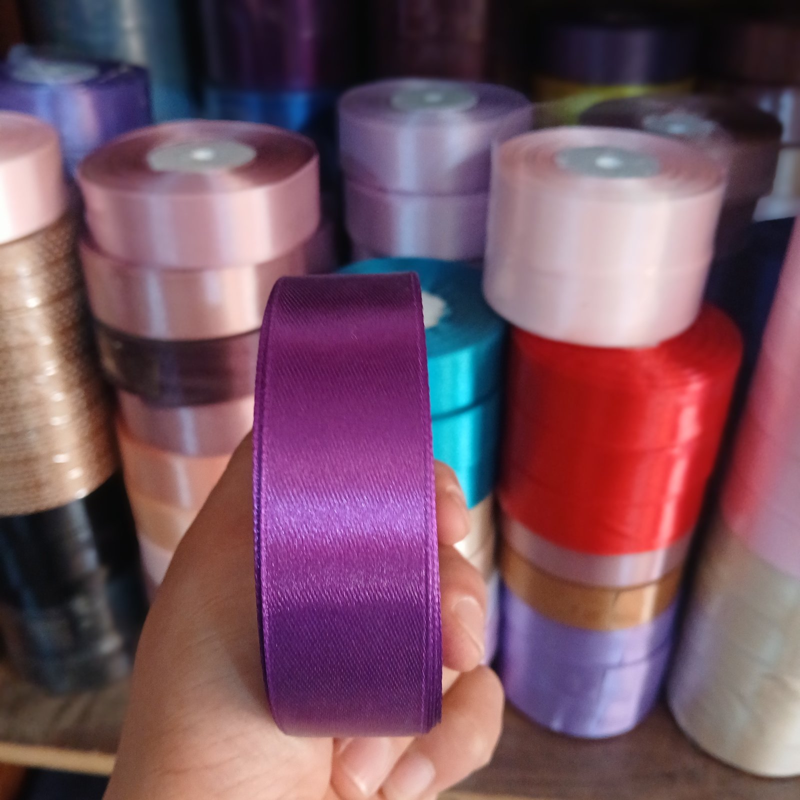 بكرات الساتان